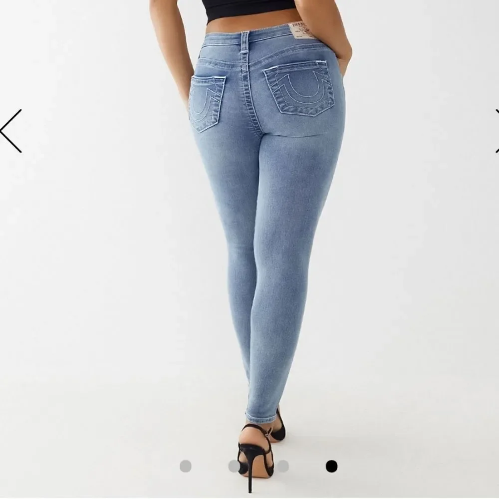 True Religion Women's Blue Medium Wash Mid Rise Halle Super Skinny Jeans…